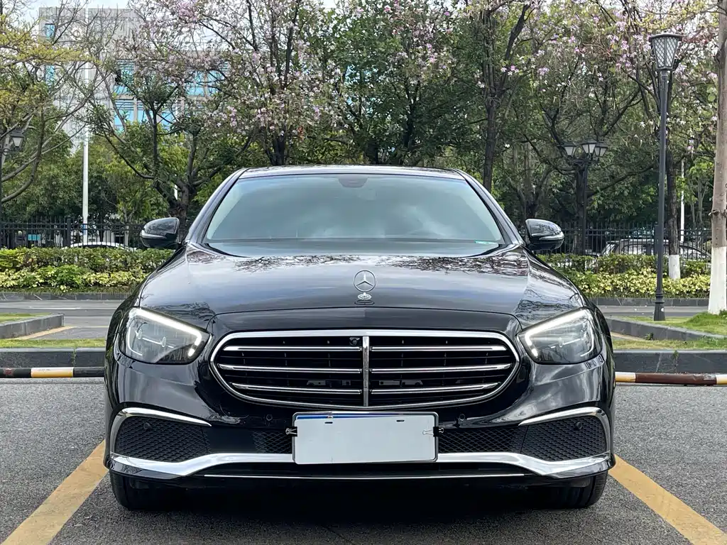 Mercedes-Benz E-Class 2023 E 300 L Luxury Model купить на сайте DeffCars