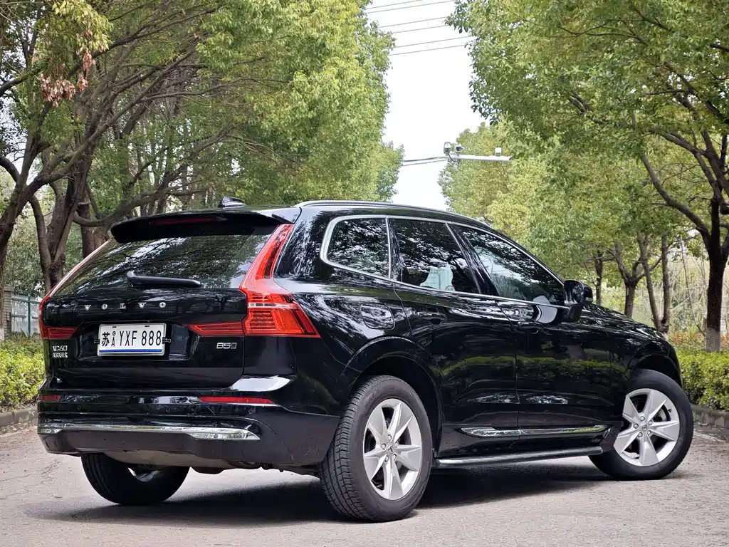 Volvo XC60 2022 B5 four-wheel drive Zhiyi Luxury Edition купить на сайте DeffCars