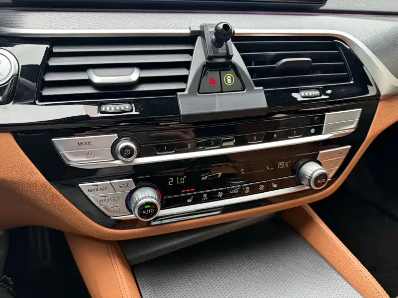 BMW 5 Series Imported 2022 530i M Sports Package купить на сайте DeffCars