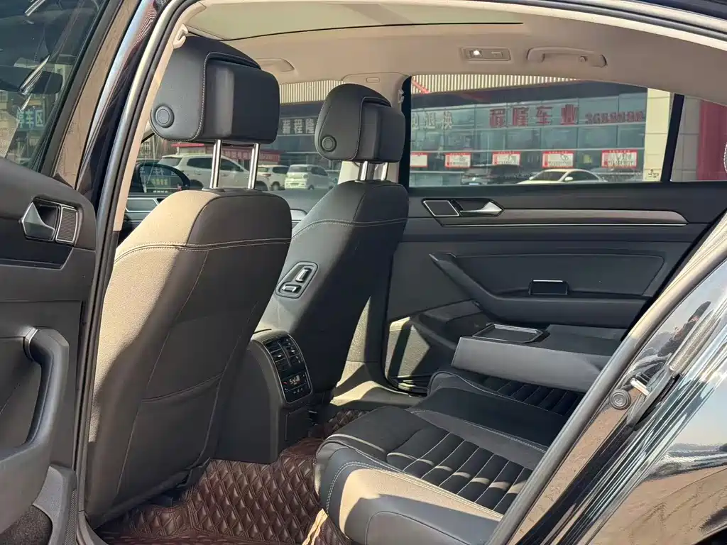 Magotan 2020 330TSI DSG leading model купить на сайте DeffCars
