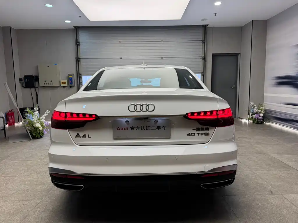 Audi A4L 2022 40 TFSI Fashionable and Dynamic купить на сайте DeffCars