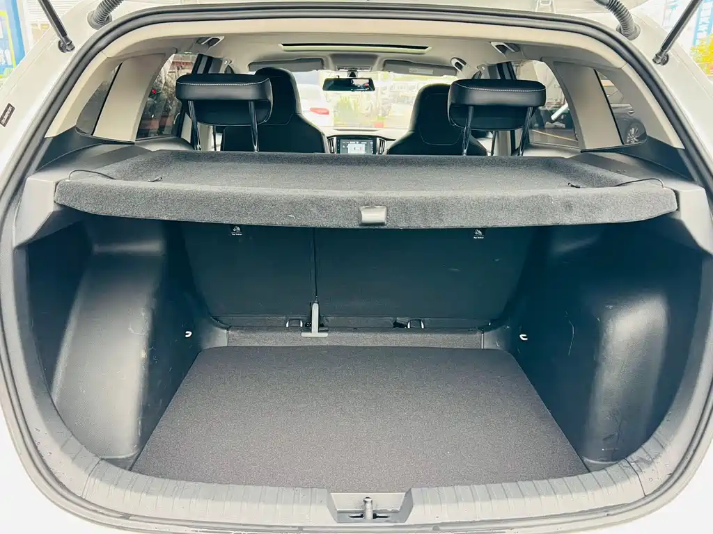Komic 2022 1.5L automatic comfort version купить на сайте DeffCars