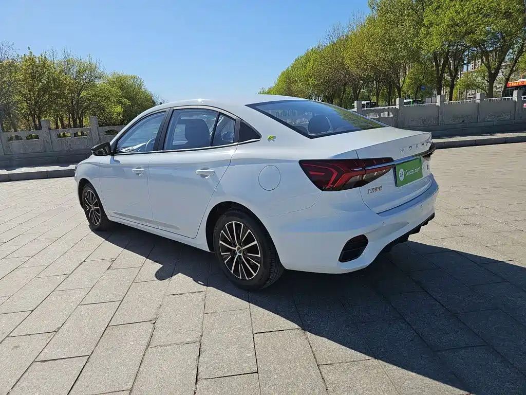 Roewe i5 2021 1.5L CVT Platinum Edition купить на сайте DeffCars