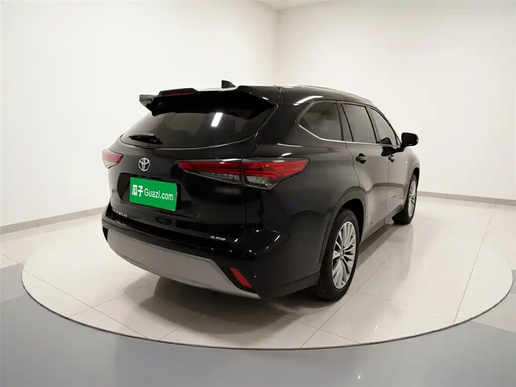 Highlander 2023 2.5L intelligent electric hybrid dual-engine four-wheel drive premium version 7 seats купить на сайте DeffCars