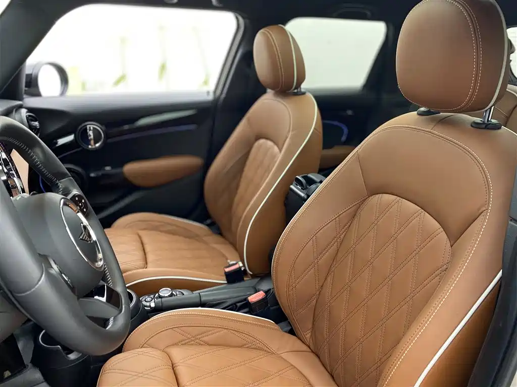 MINI 2023 2.0T COOPER S Artist Five-Door Edition купить на сайте DeffCars