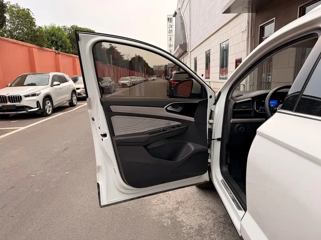 Jetta VS7 2023 280TSI automatic enjoyment version купить на сайте DeffCars