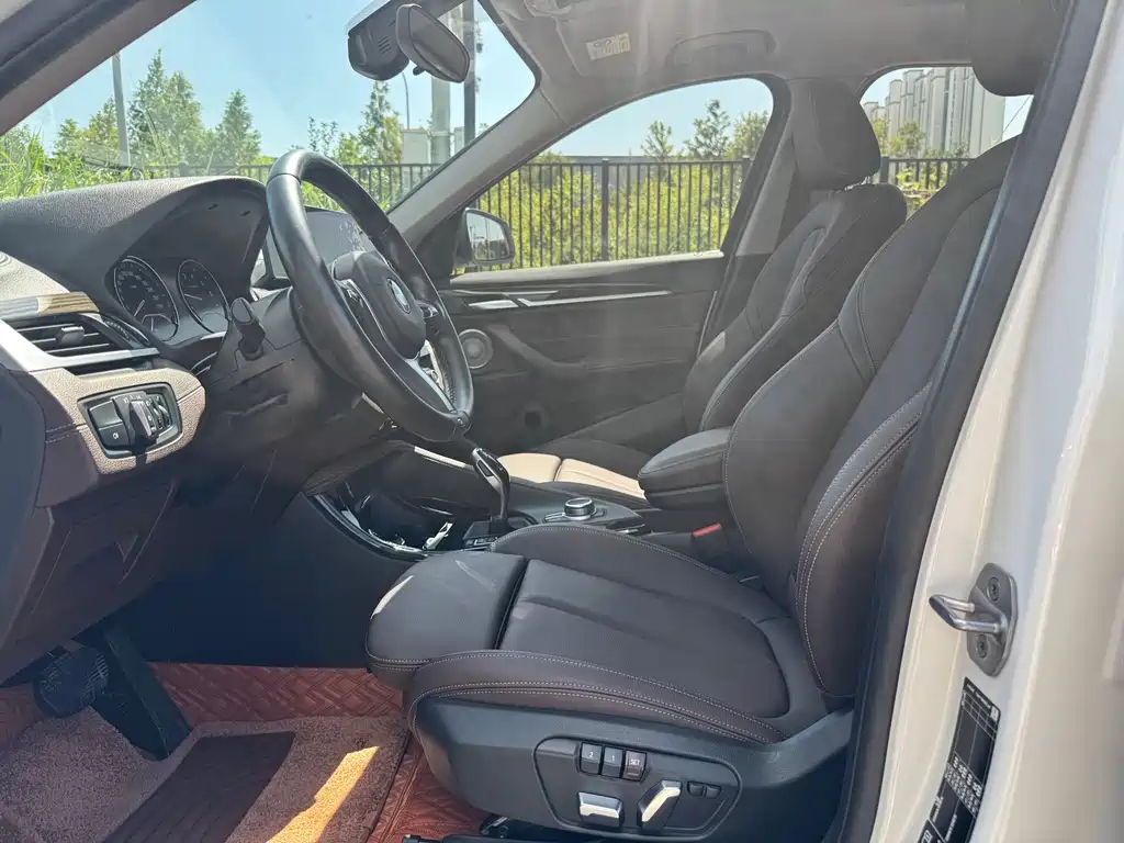 BMW X1 2022 xDrive25Li Exclusive Model купить на сайте DeffCars
