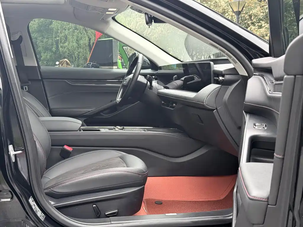 Mondeo 2023 EcoBoost 245 Luxury купить на сайте DeffCars