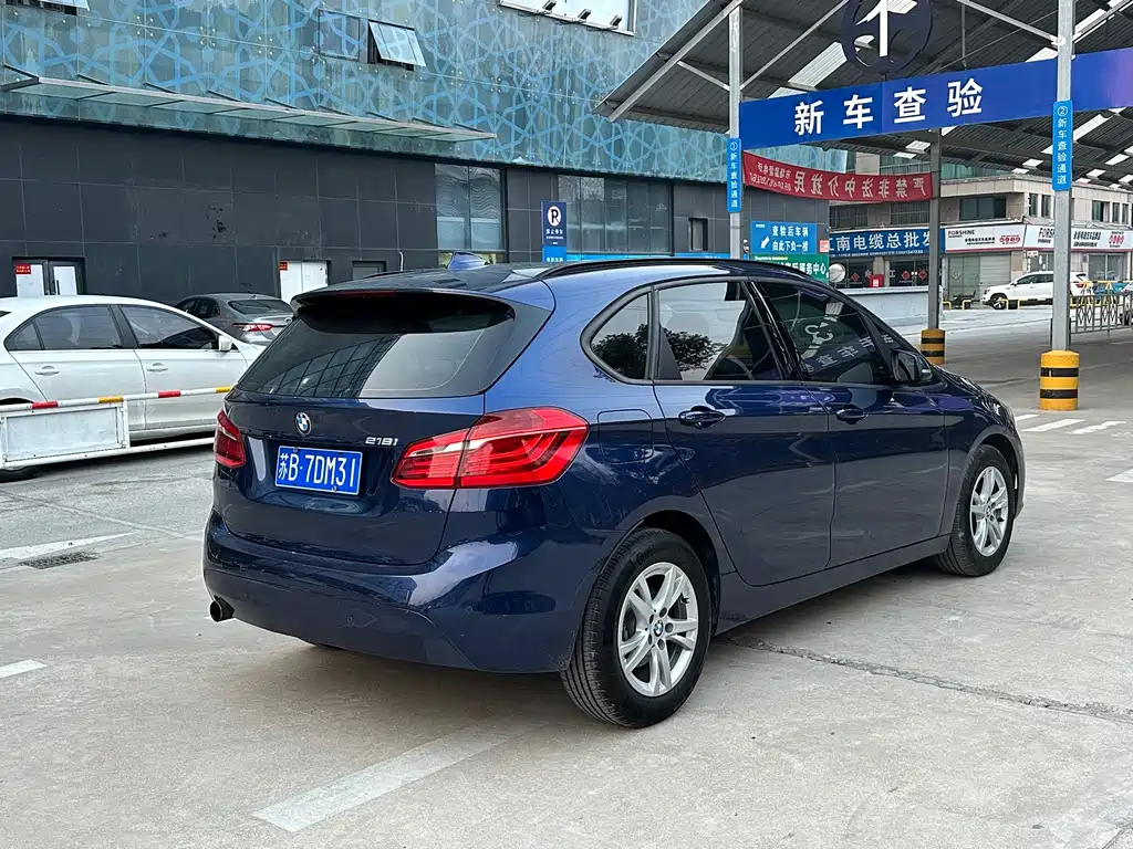 BMW 2 Series Touring 2016 218i Leading Model купить на сайте DeffCars