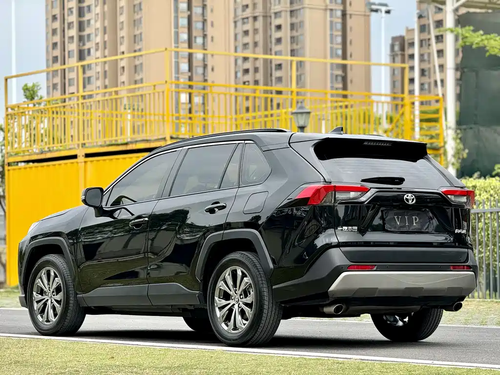 RAV4 Rongfang 2023 2.0L CVT two-wheel drive fashion Plus version купить на сайте DeffCars