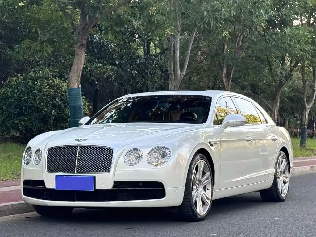 Flying Spur 2016 4.0T V8 Standard Edition купить на сайте DeffCars