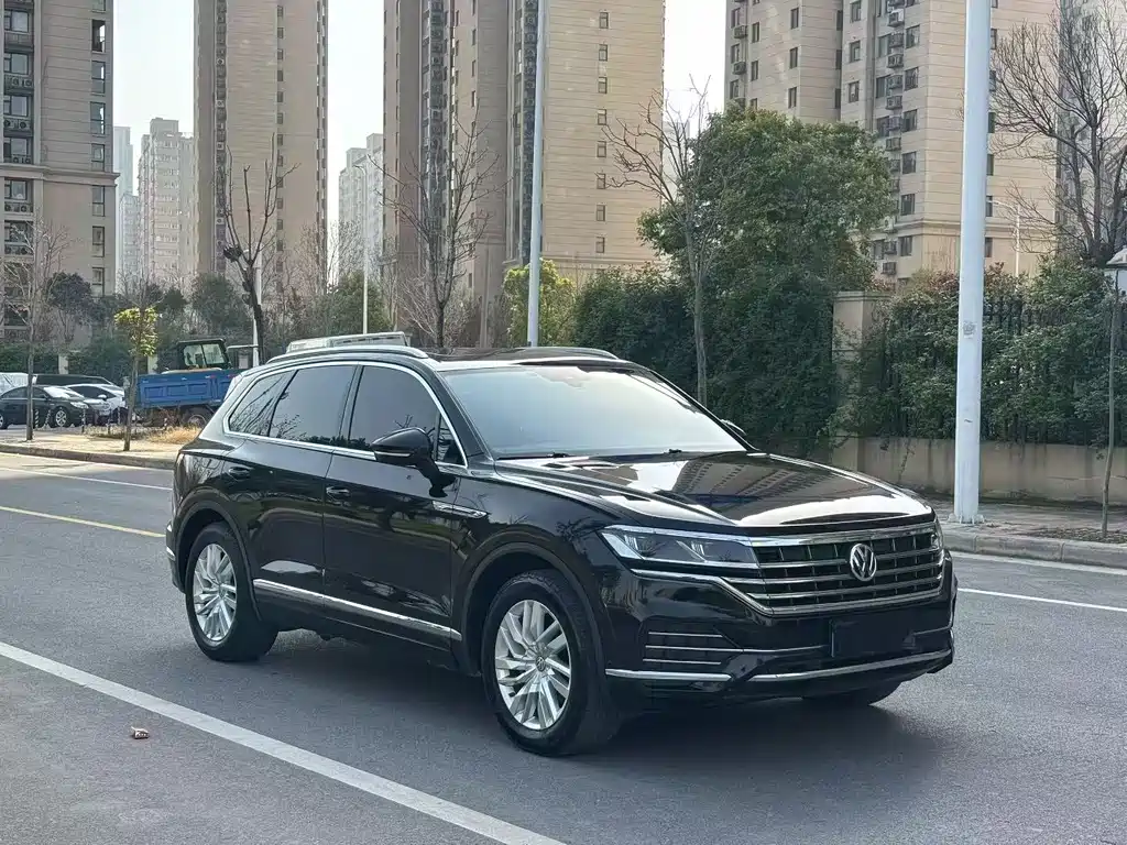 Touareg 2019 2.0TSI Sharp Wing Edition National VI купить на сайте DeffCars