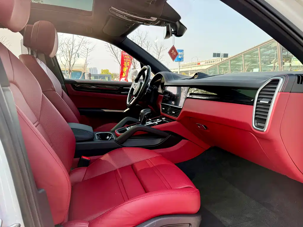 Cayenne 2023 Cayenne 3.0T Platinum Edition купить на сайте DeffCars