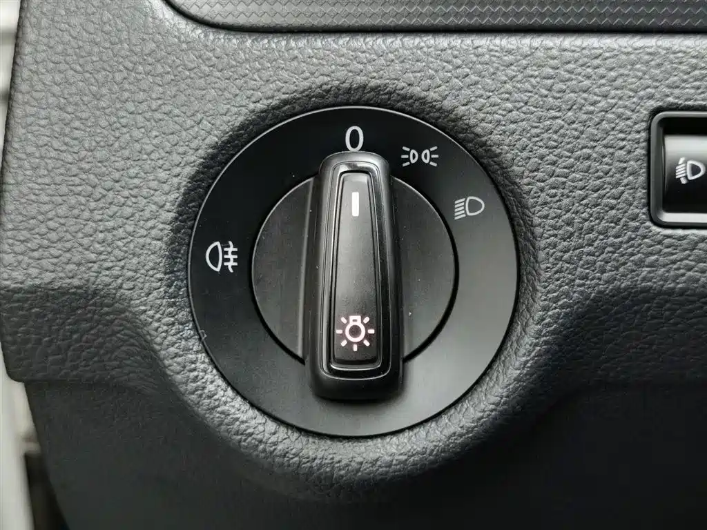 Santana 2021 1.5L automatic fashion version купить на сайте DeffCars
