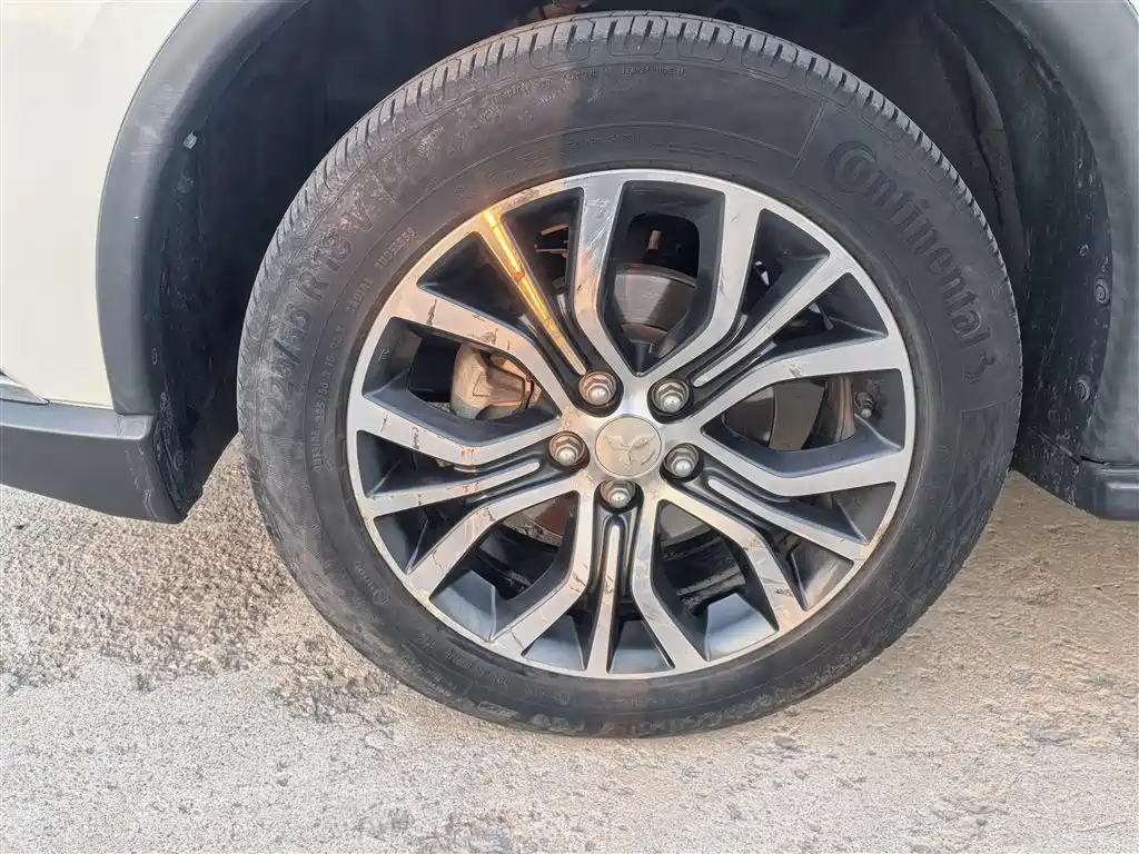 Outlander 2016 2.4L four-wheel drive luxury version 7 seats купить на сайте DeffCars