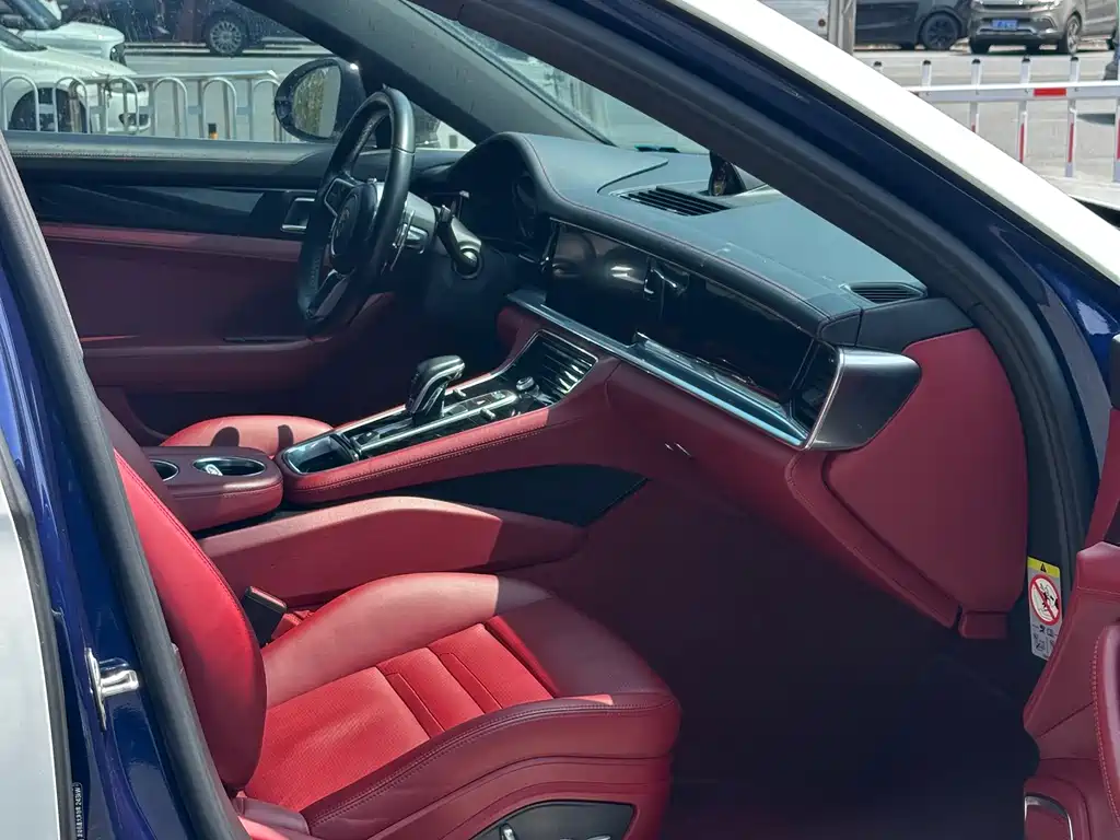 Panamera 2020 Panamera 10th Anniversary Edition 2.9T купить на сайте DeffCars