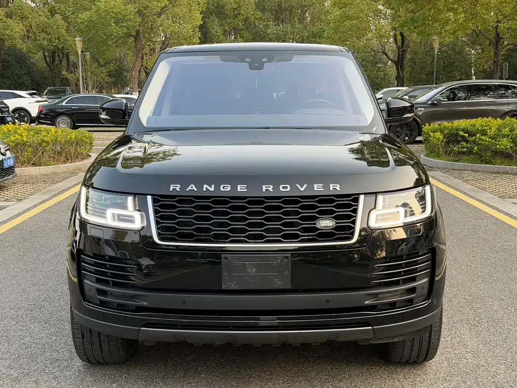 Range Rover 2020 3.0 L6 Legend Extended Edition купить на сайте DeffCars