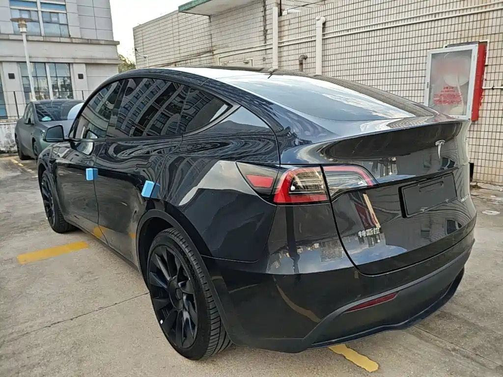 Model Y 2024 rear-wheel drive version купить на сайте DeffCars