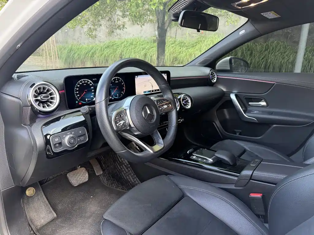 Mercedes-Benz A-Class 2022 A 200 L Sports Sedan Fashionable купить на сайте DeffCars