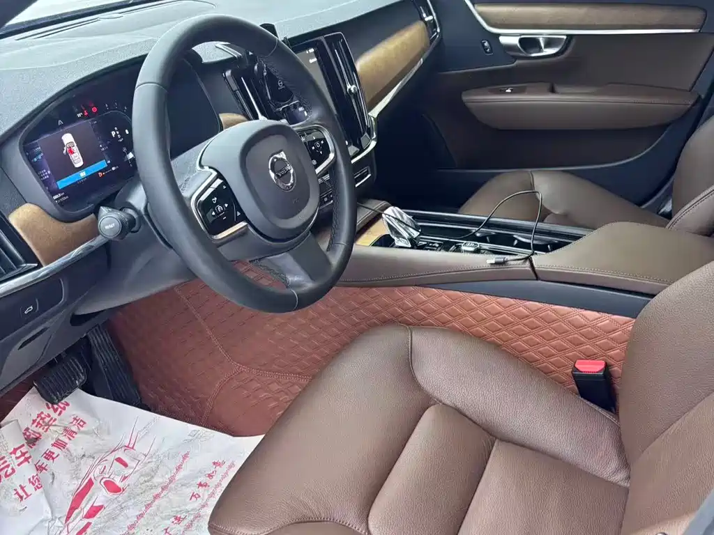 Volvo S90 2023 B5 Zhiyi Luxury Edition купить на сайте DeffCars