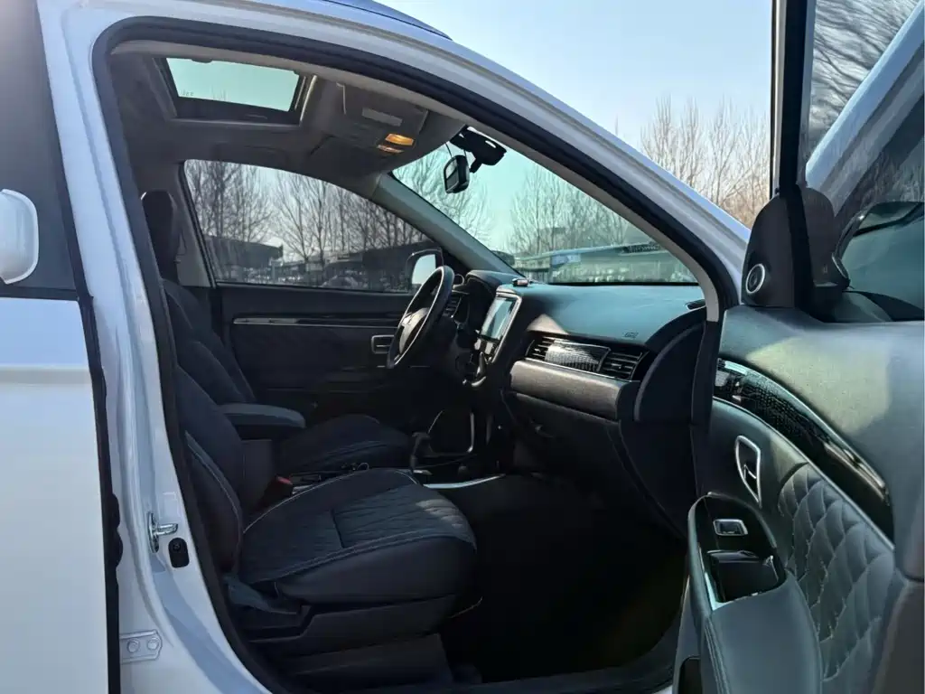 Outlander 2021 facelift 2.0L 2WD Enjoy Edition 5 seats купить на сайте DeffCars
