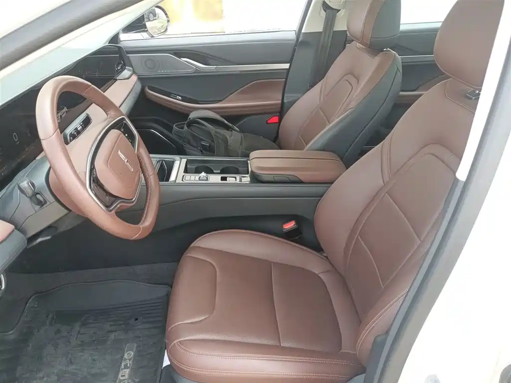 Lincoln Z 2025 2.0T Premium Hybrid Edition купить на сайте DeffCars