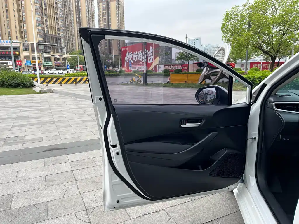 Corolla 2021 1.2T S-CVT Pioneer Edition купить на сайте DeffCars