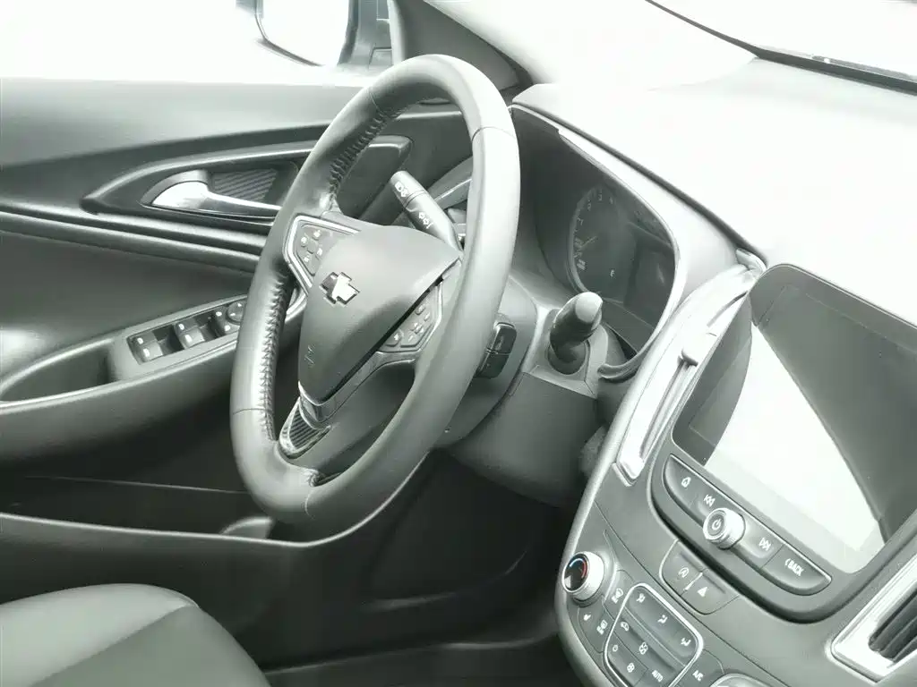 Malibu XL 2022 535T automatic sharp version купить на сайте DeffCars