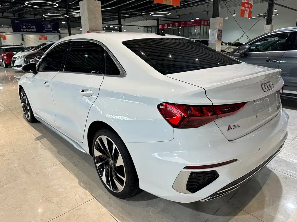 Audi A3 2023 A3L Limousine 35 TFSI Fashion Sporty купить на сайте DeffCars