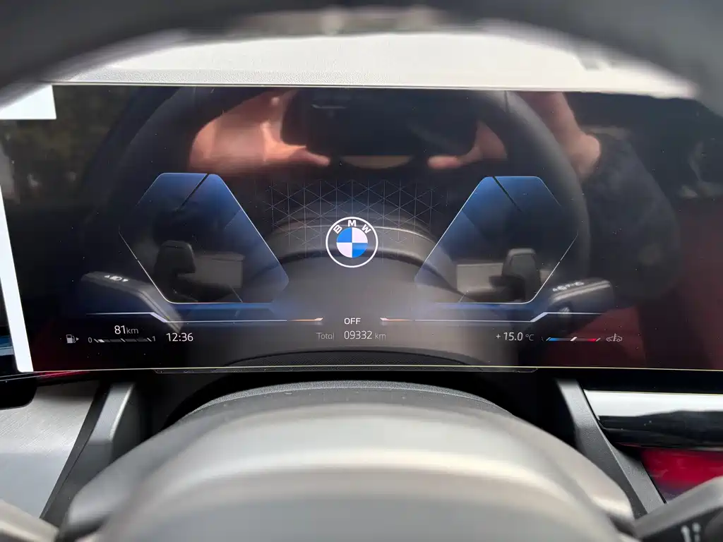 BMW 5 Series 2025 530Li Leading M Sports Package купить на сайте DeffCars