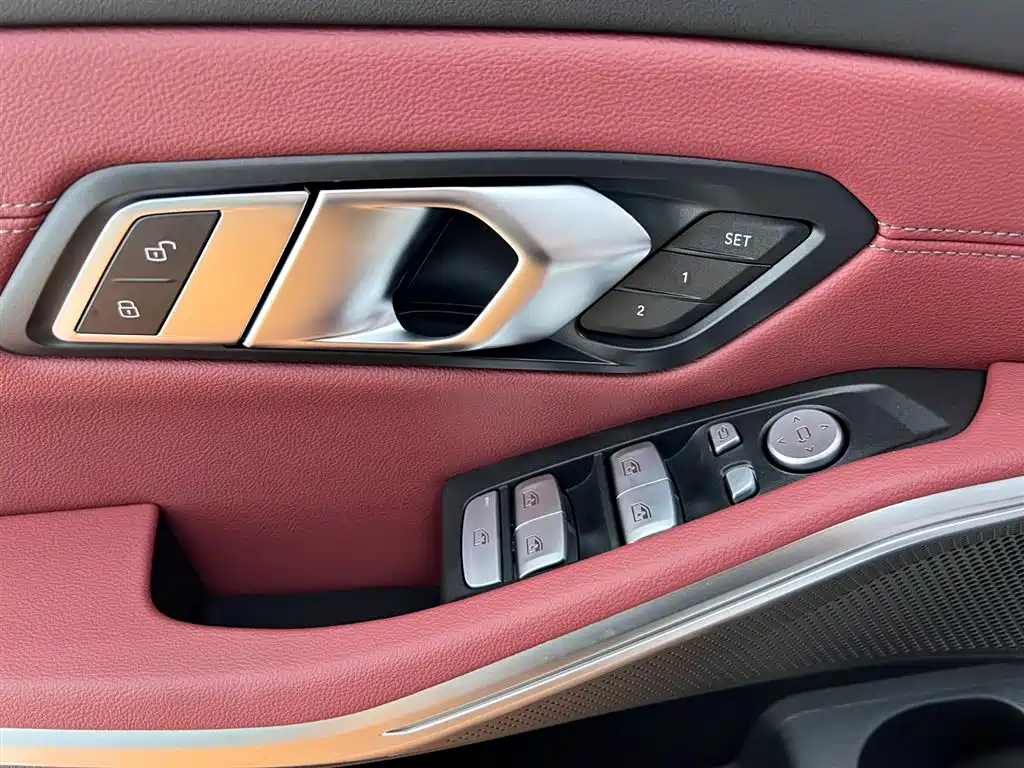 BMW 3 Series 2025 325i M Sports Package купить на сайте DeffCars