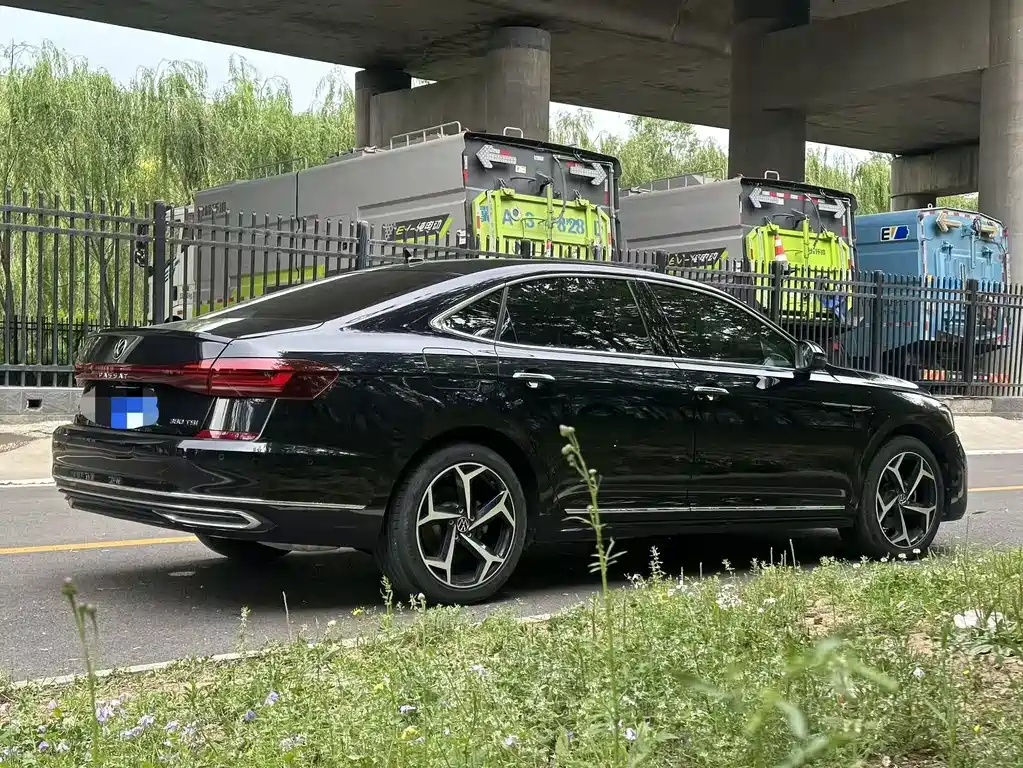 Passat 2024 380TSI Starry Sky Deluxe Edition купить на сайте DeffCars