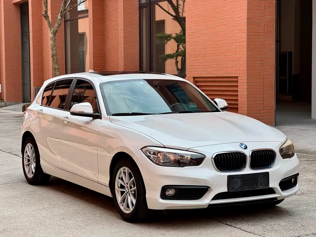 BMW 1 Series imported 2016 118i leading model купить на сайте DeffCars
