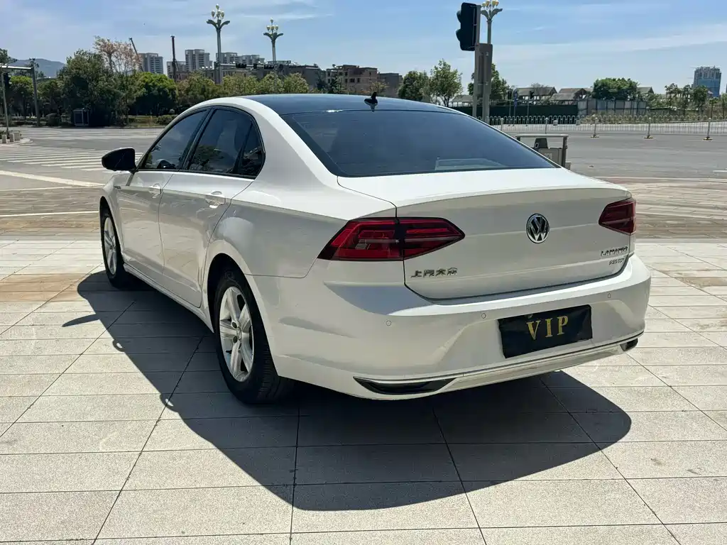 LAMANDO 2021款 230TSI DSG风尚版 купить на сайте DeffCars