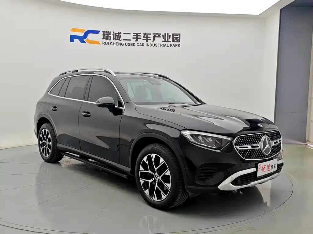 Mercedes-Benz GLC 2023 facelift GLC 260 L 4MATIC dynamic 7-seater купить на сайте DeffCars