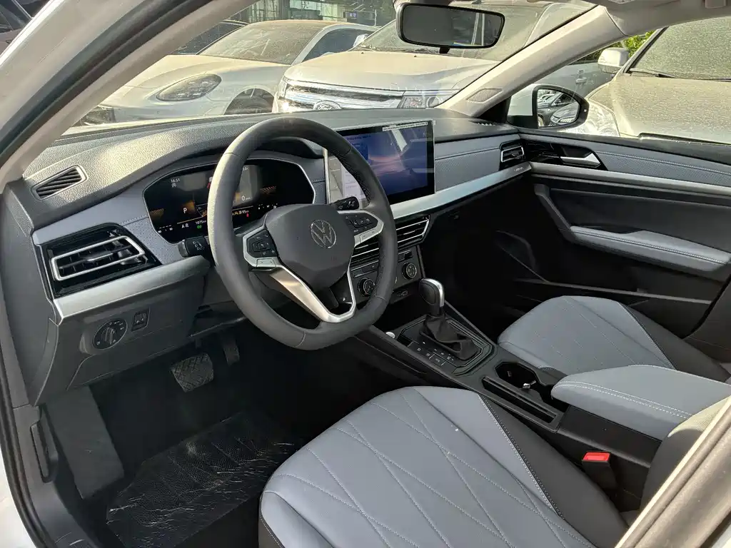 Lavida 2026 1.5L automatic 5 million version купить на сайте DeffCars
