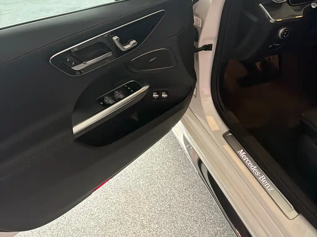 Mercedes-Benz C-Class New Energy 2023 C 350 eL купить на сайте DeffCars