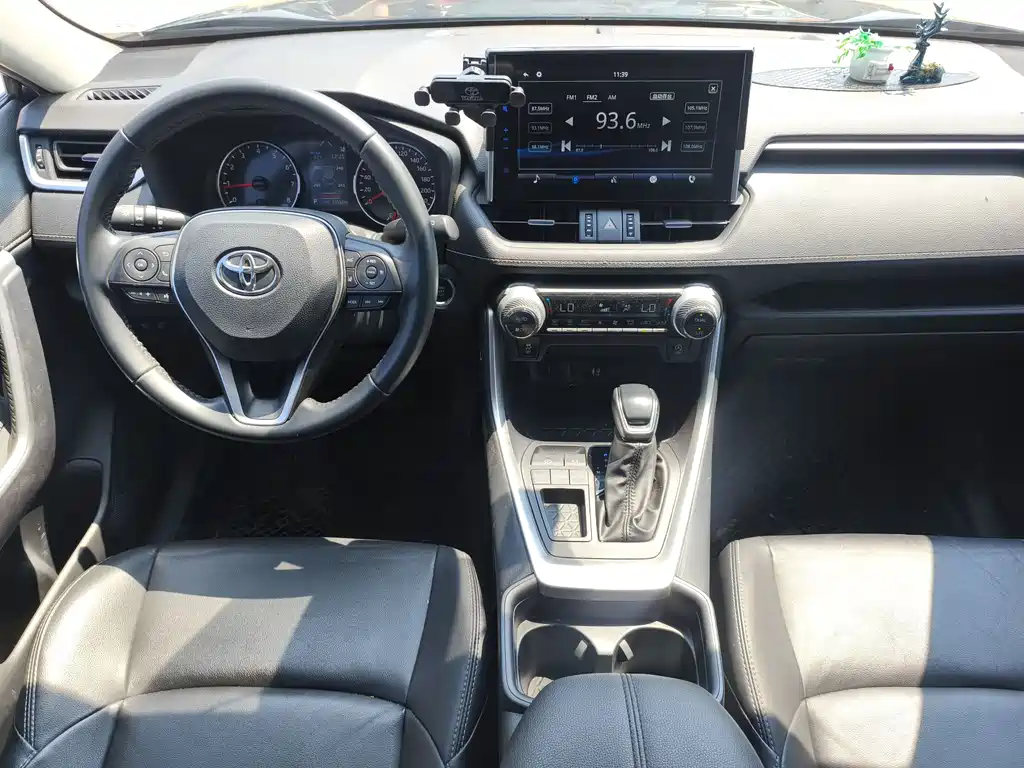 Wilanda 2022 2.0L CVT two-wheel drive luxury PLUS version купить на сайте DeffCars