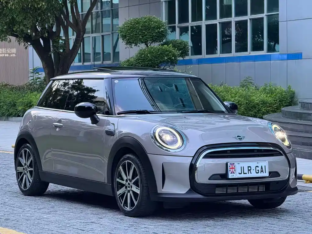 Mini 2023 1.5T COOPER Artist купить на сайте DeffCars