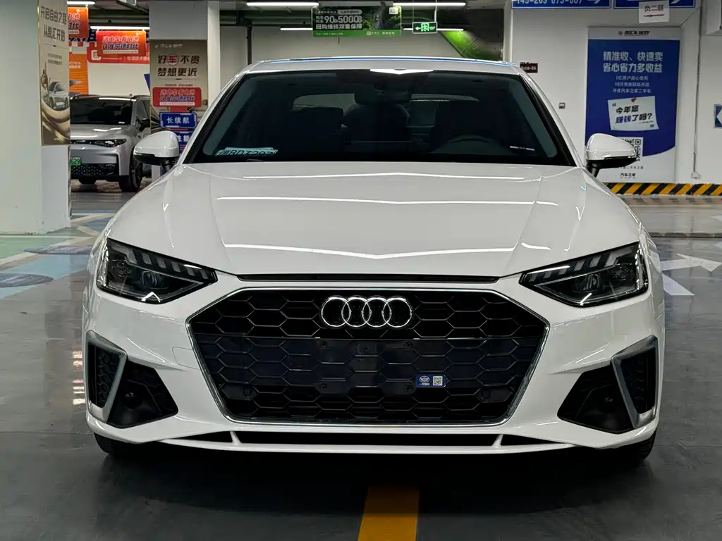 Audi A4L 2023 40 TFSI Fashionable and Dynamic купить на сайте DeffCars