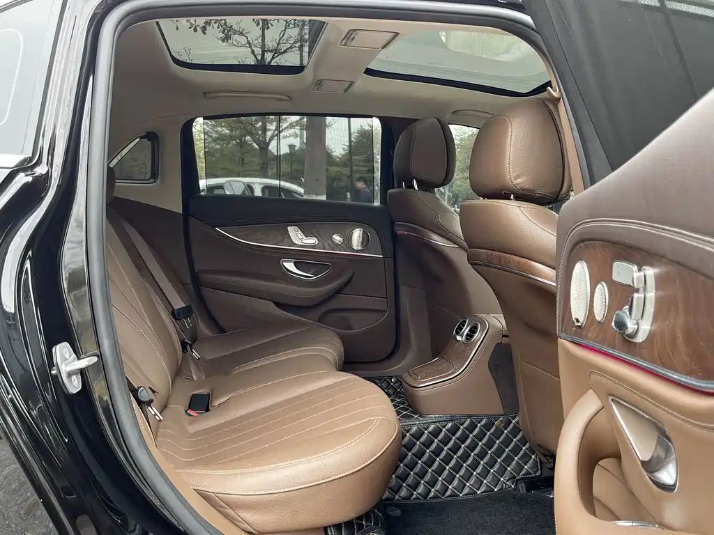 Mercedes-Benz E-Class 2023 facelift E 300 L luxury model купить на сайте DeffCars