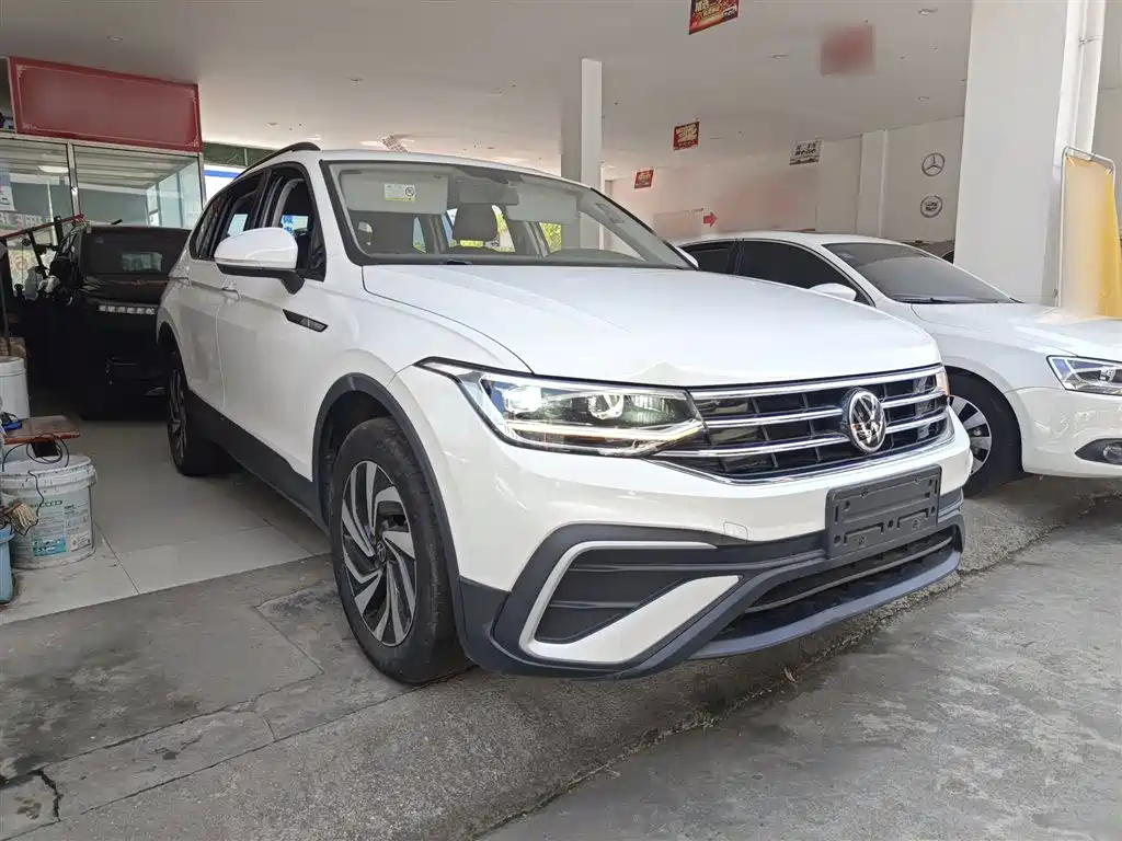Tiguan L 2022 330TSI automatic two-wheel drive comfort version купить на сайте DeffCars