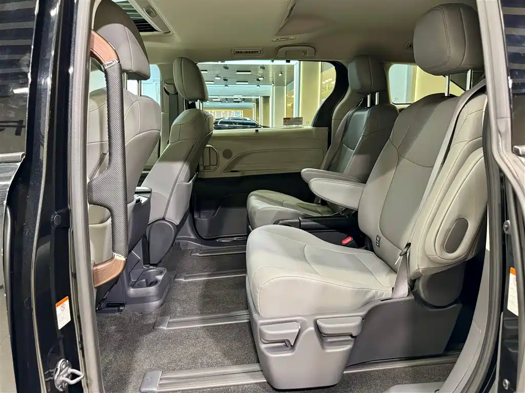 Grevia 2024 2.5L Hybrid Comfort Edition купить на сайте DeffCars