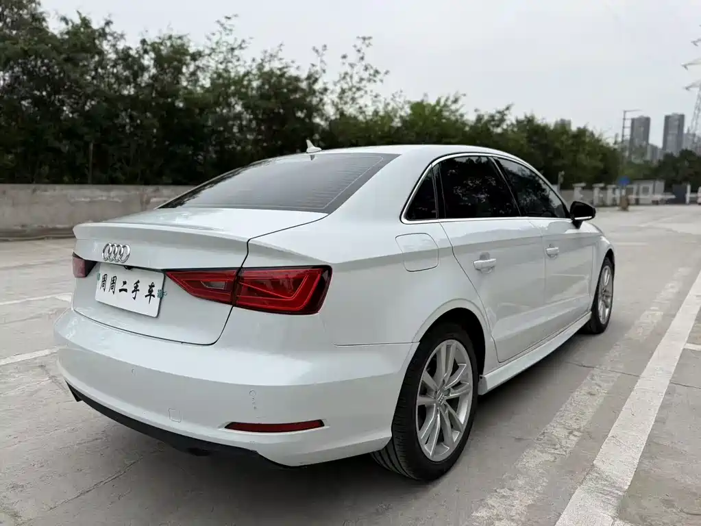 Audi A3 2016 Limousine 35 TFSI LinkedIn type купить на сайте DeffCars
