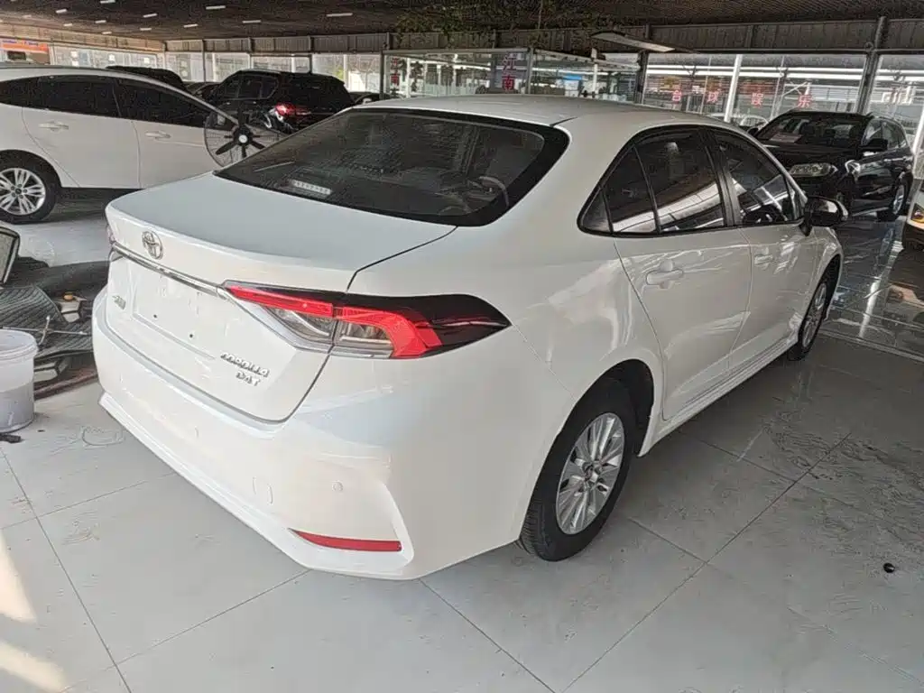 Corolla 2019 1.2T S-CVT GL Pioneer Edition купить на сайте DeffCars