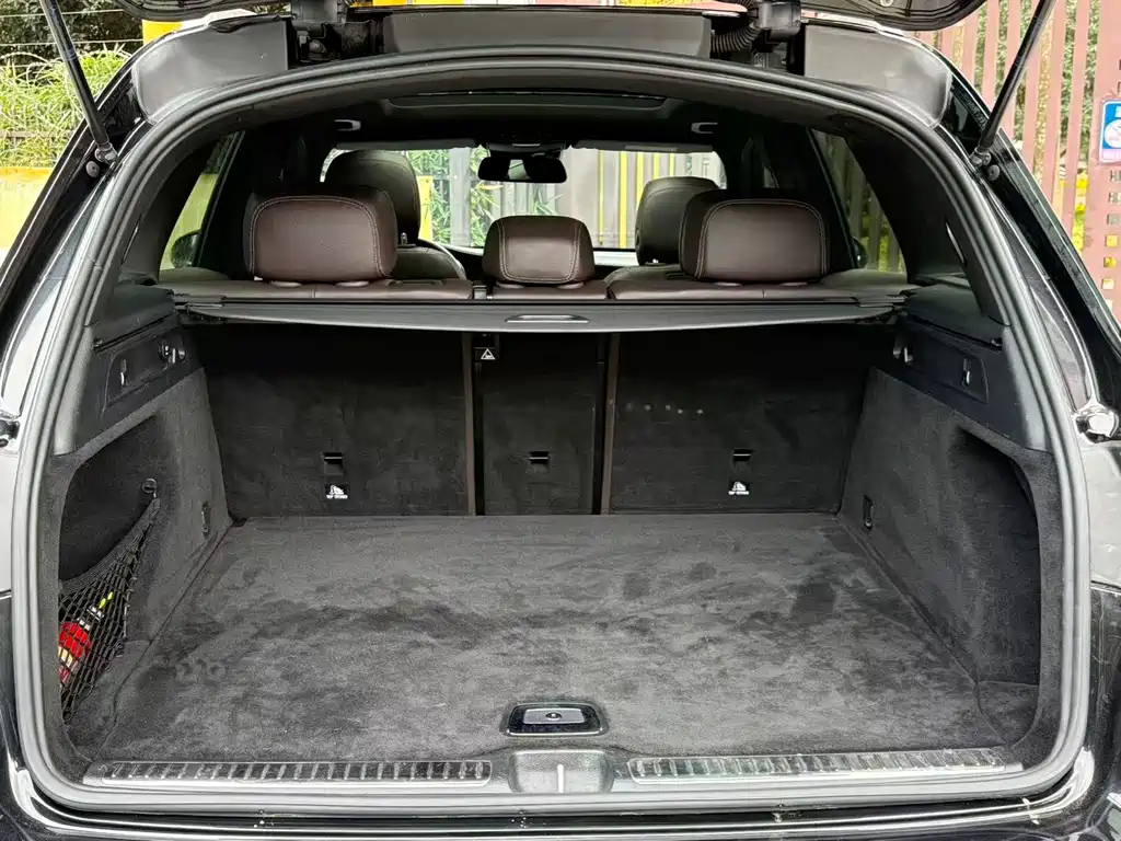 Mercedes-Benz GLC 2018 GLC 300 4MATIC luxury model купить на сайте DeffCars