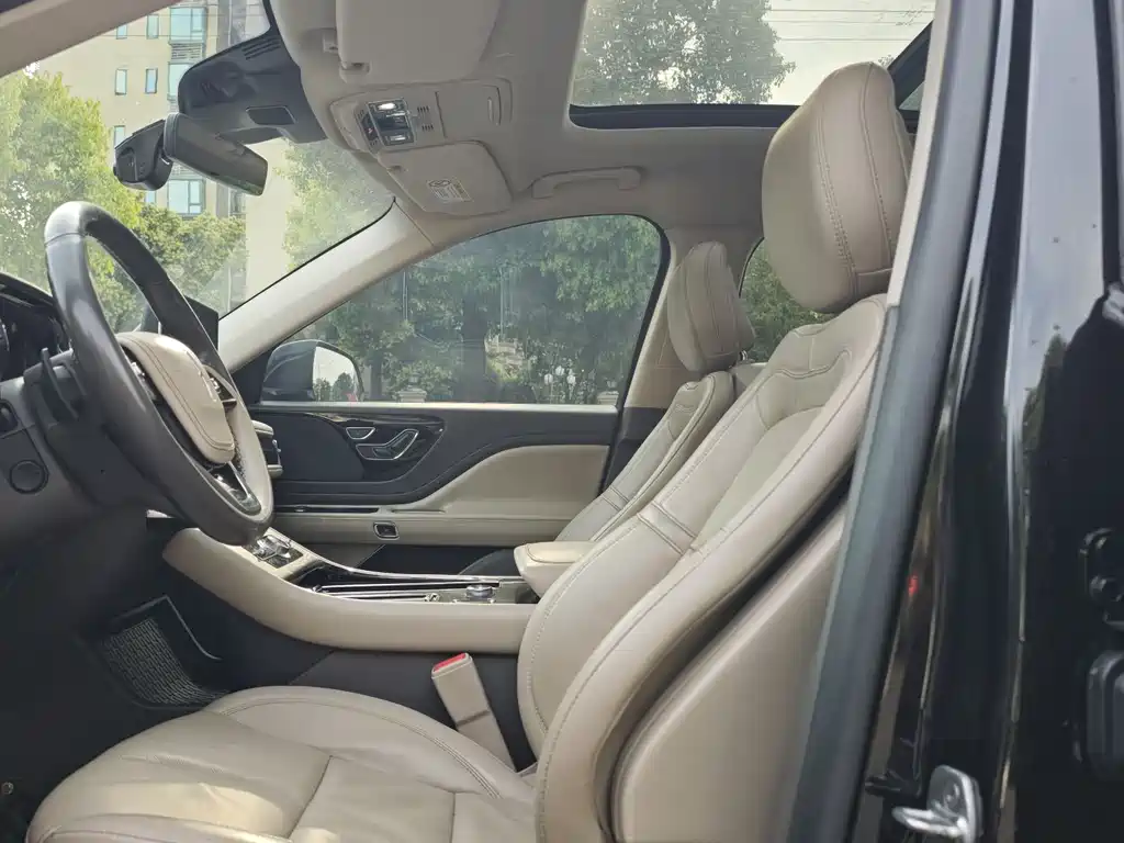 Aviator imported 2020 3.0T V6 all-wheel drive exclusive version купить на сайте DeffCars