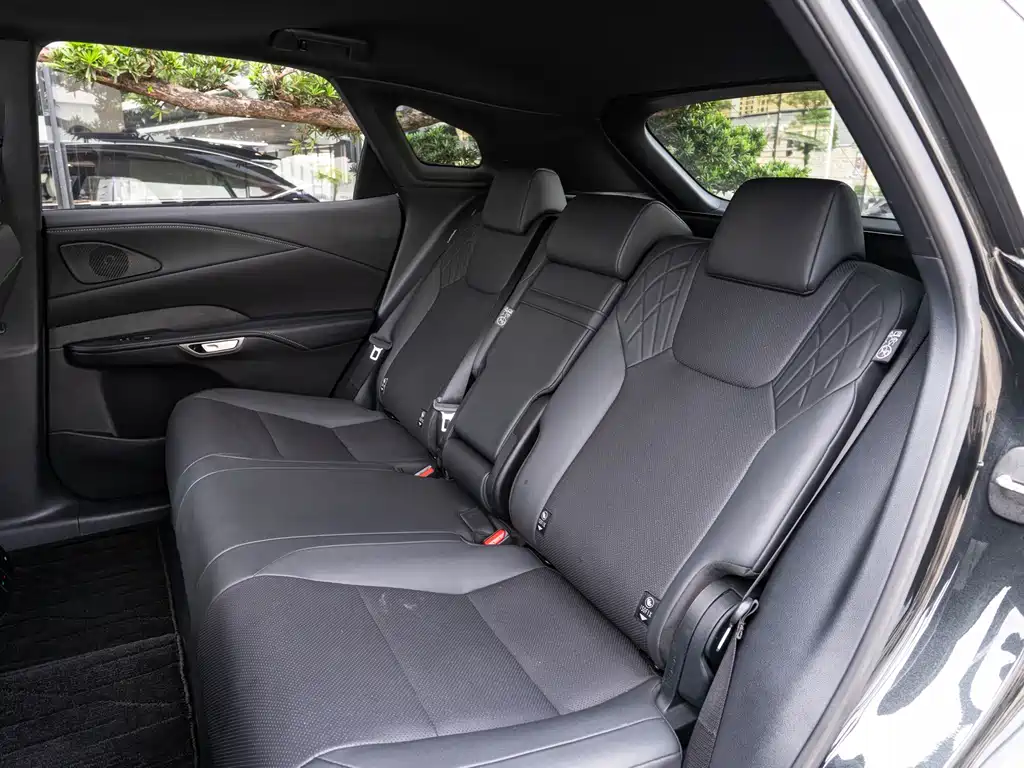 Lexus RX 2025 300 four-wheel drive version купить на сайте DeffCars