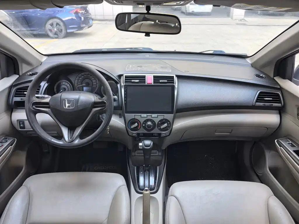 Fengfan Classic 2014 Fashion 1.5L Automatic Elite Edition купить на сайте DeffCars