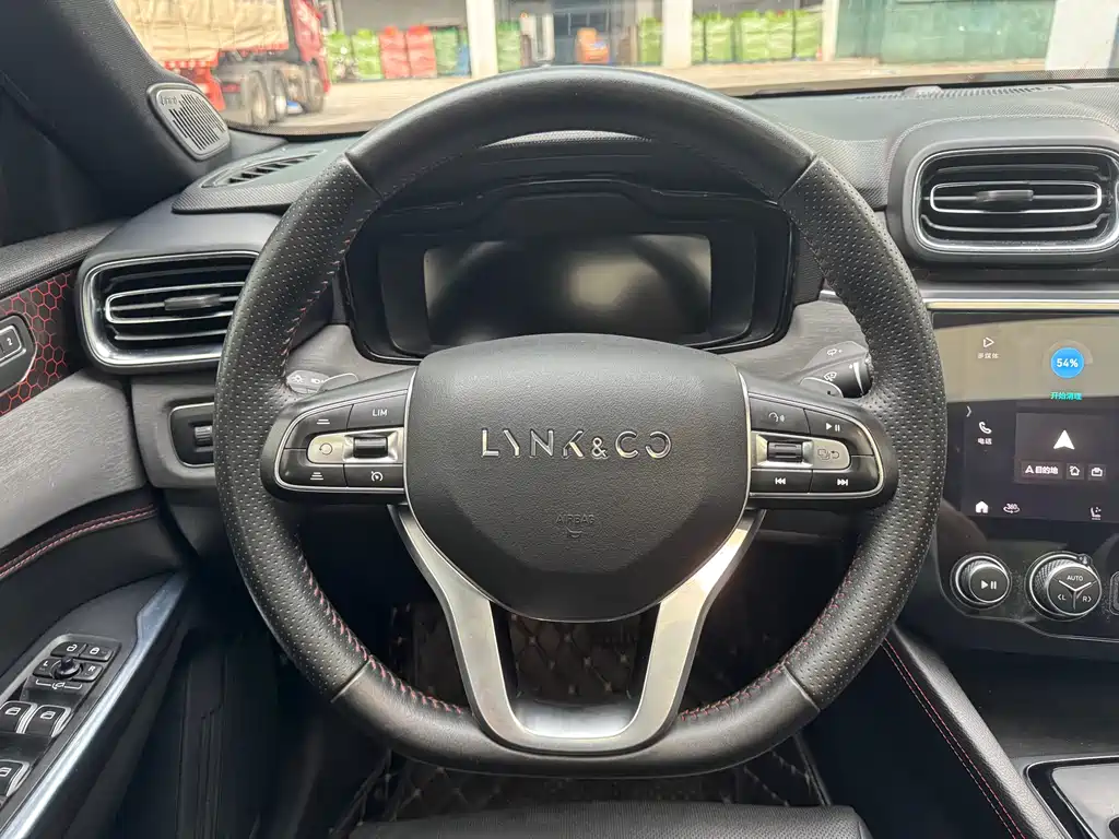 Lynk & Co 03 2019 2.0TD Automatic Pro Edition купить на сайте DeffCars